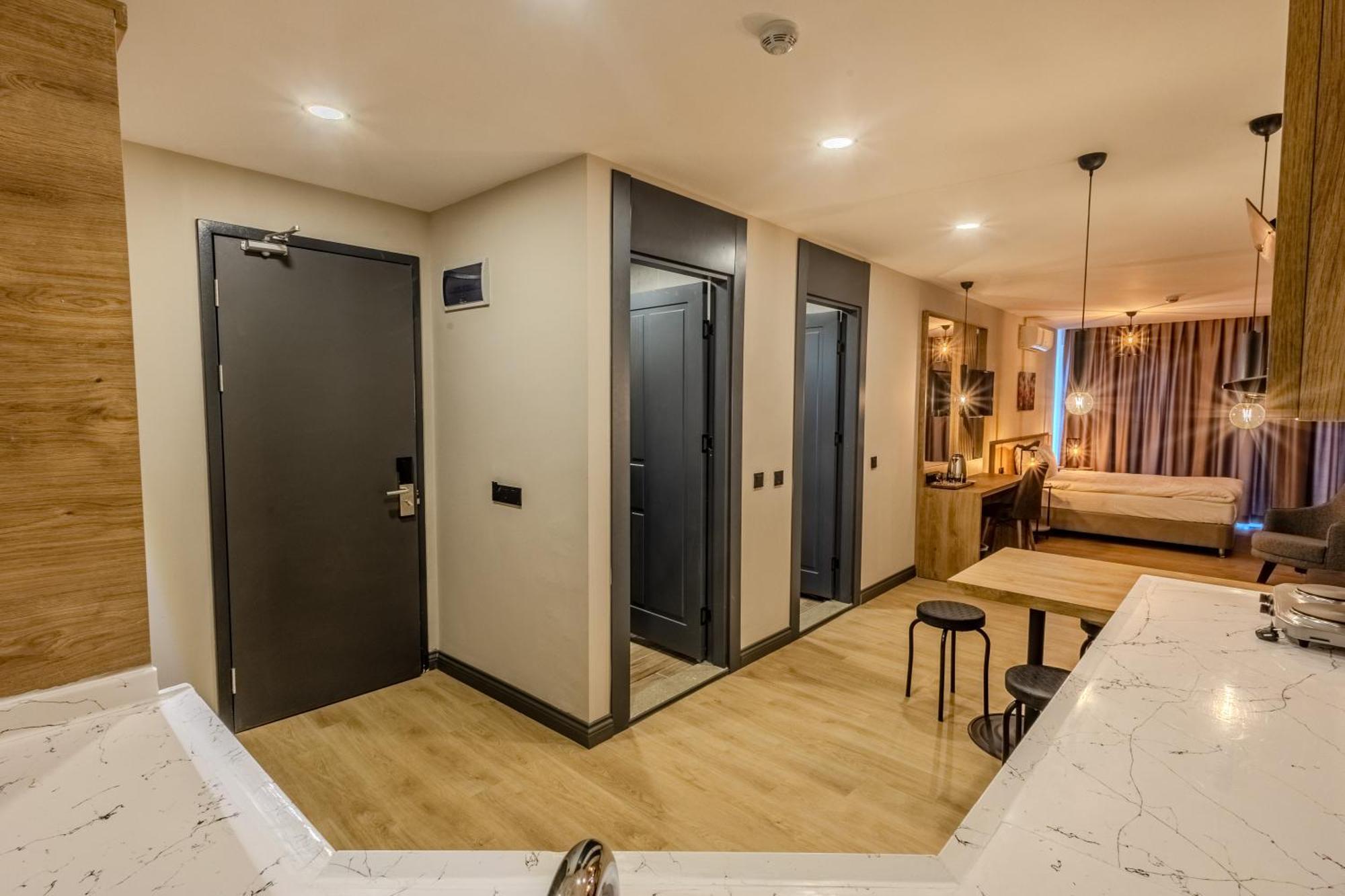 Leliko Suites Antalya Bagian luar foto